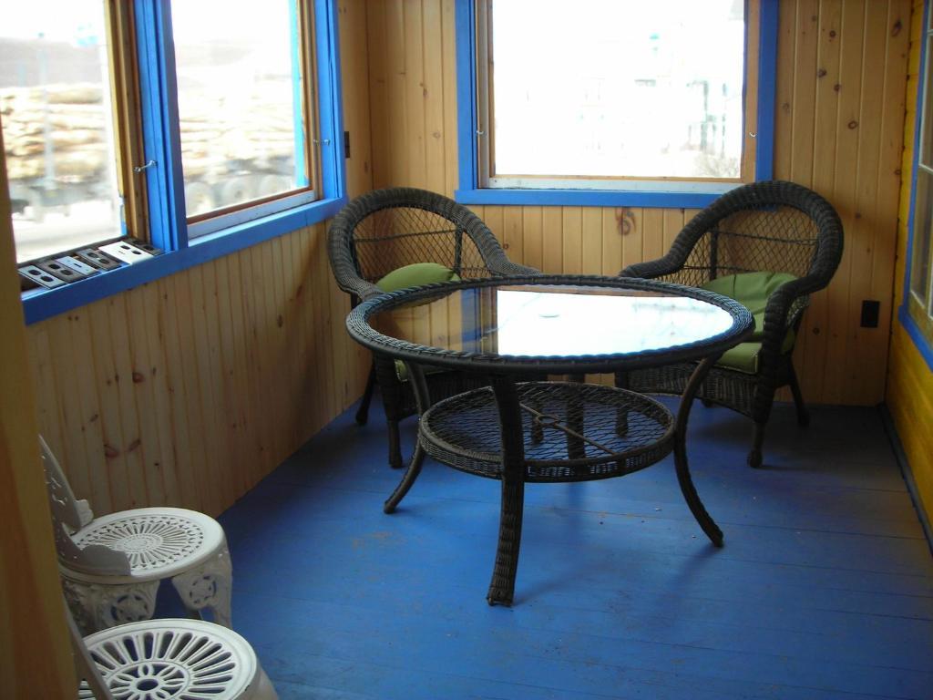 Gite Des Hauteurs Et Cafe De La Place Saint Zenon Rum bild